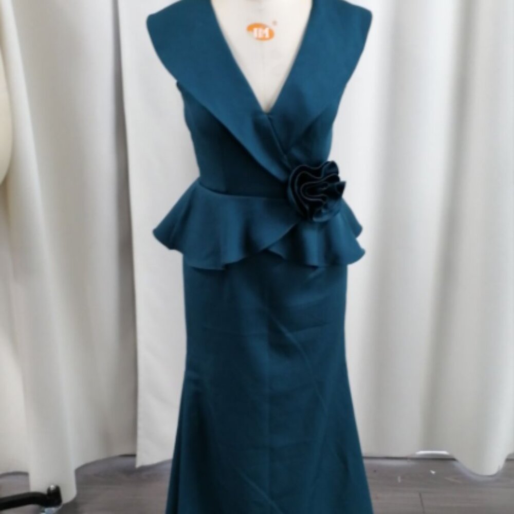 TRUMPET/MERMAID SATIN MOTHER OF BRIDE DRESS WITH FLOWER